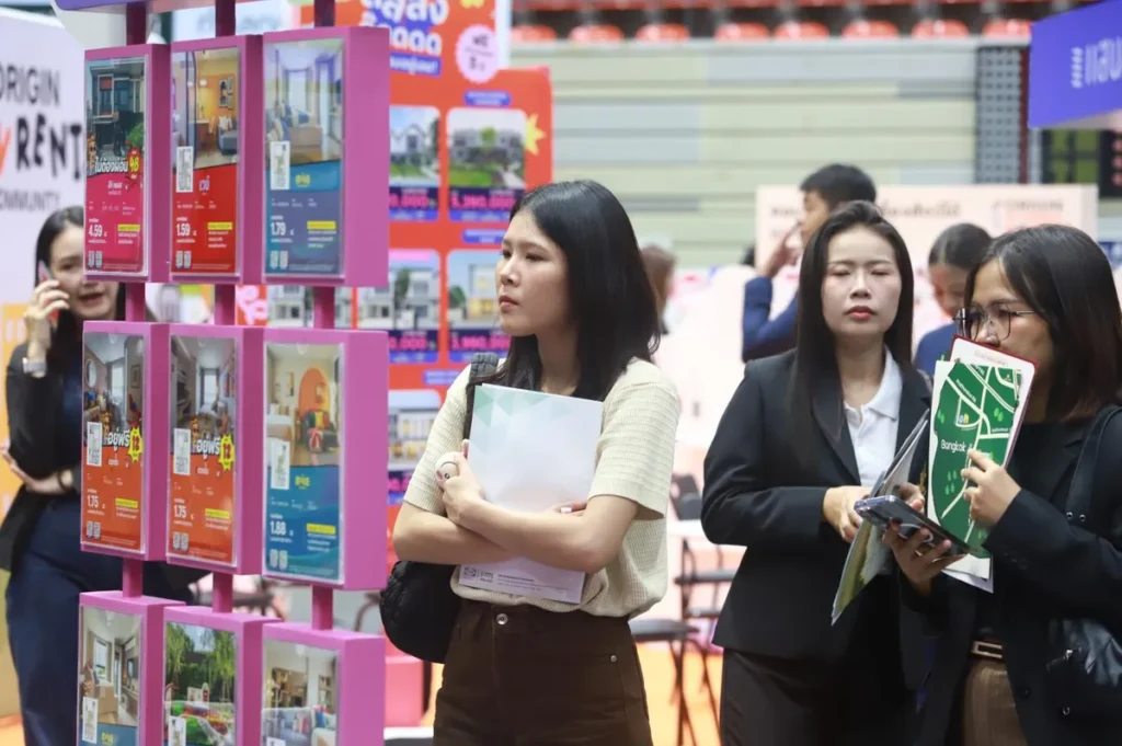 Thais Delay Homeownership Amid Economic Uncertainty