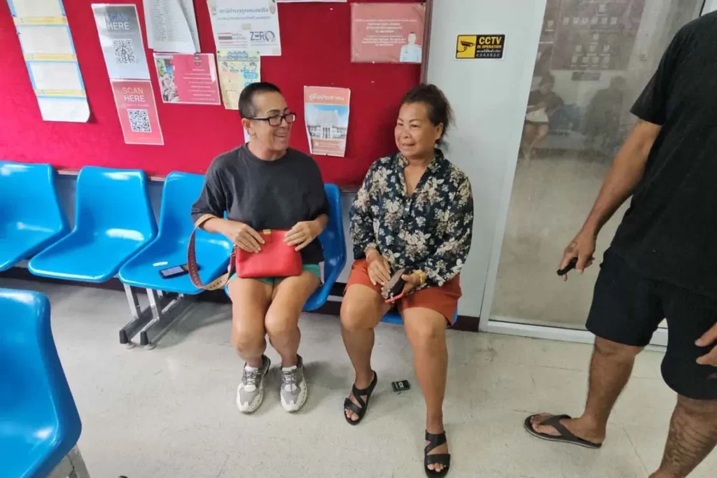 Honest Russian Tourist Returns Lost Wallet with B22,700 Cash