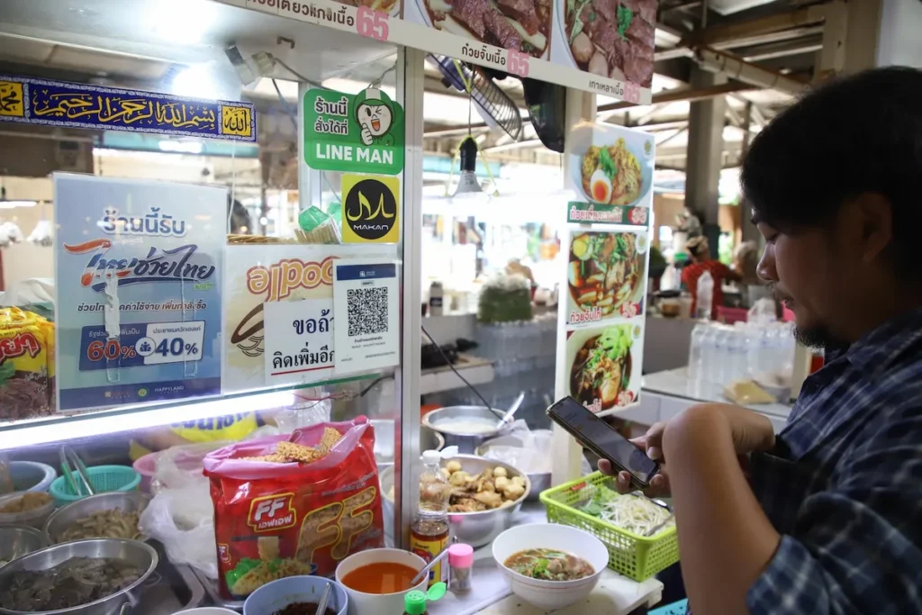 Thailand’s Inflation Outlook Improves, Central Bank Holds Steady