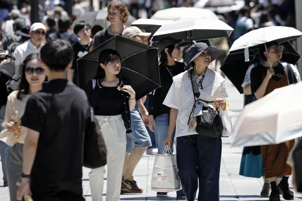 Southwest Japan Swelters Under Intense Heatwave