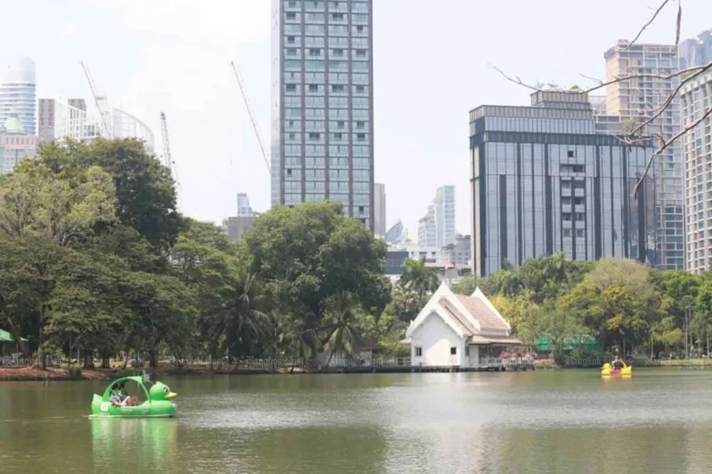 Lumpini Park Trials Smart Parking to Ease Congestion